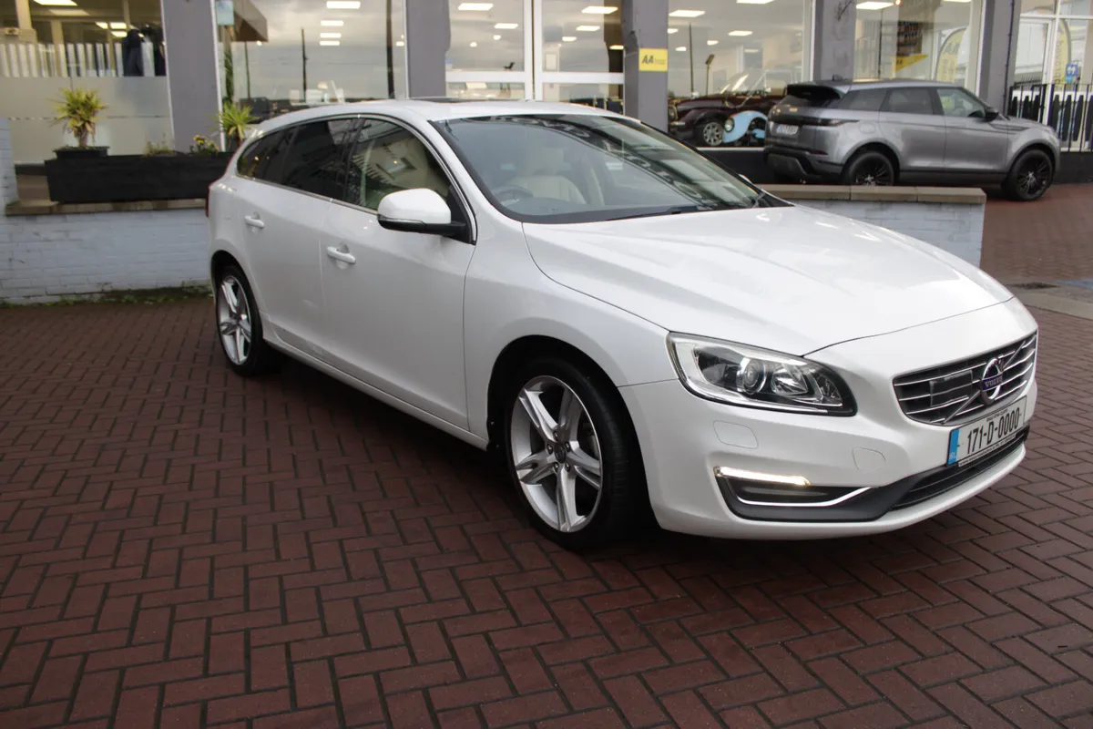 2.0D4 SE LUXURY DELUXE 5DR ESTATE AUTOMATIC - Image 1
