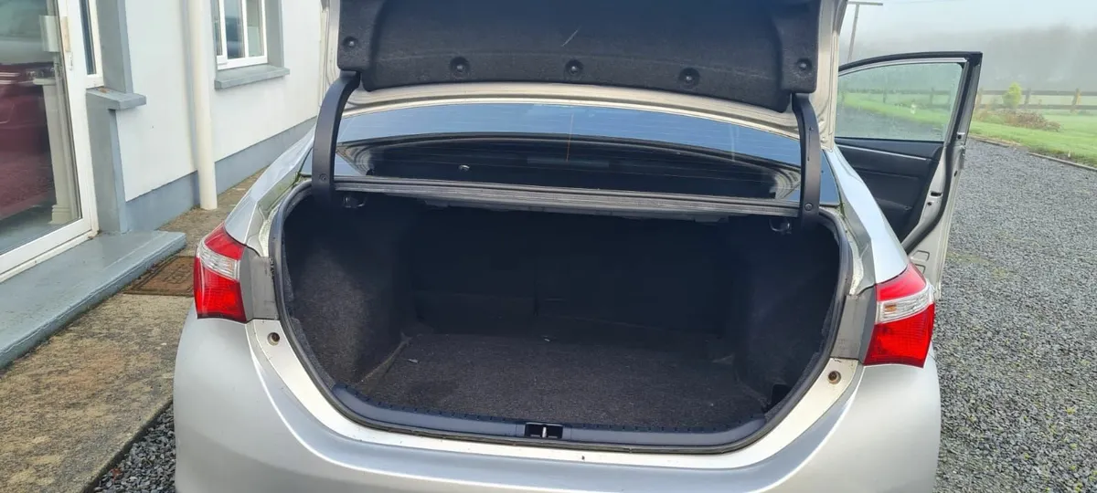 Toyota Corolla 2014 - Image 4