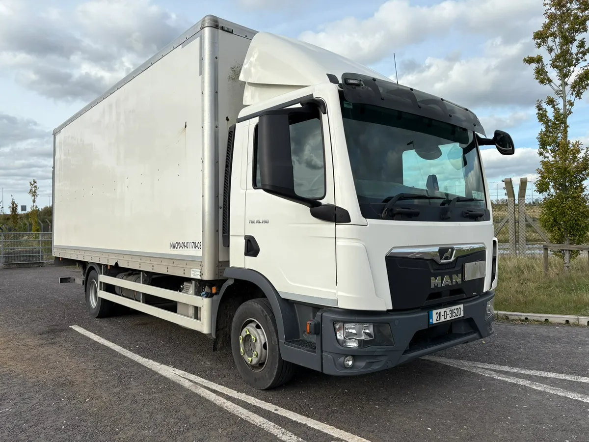 2021 Man 10 Ton Box - Image 1