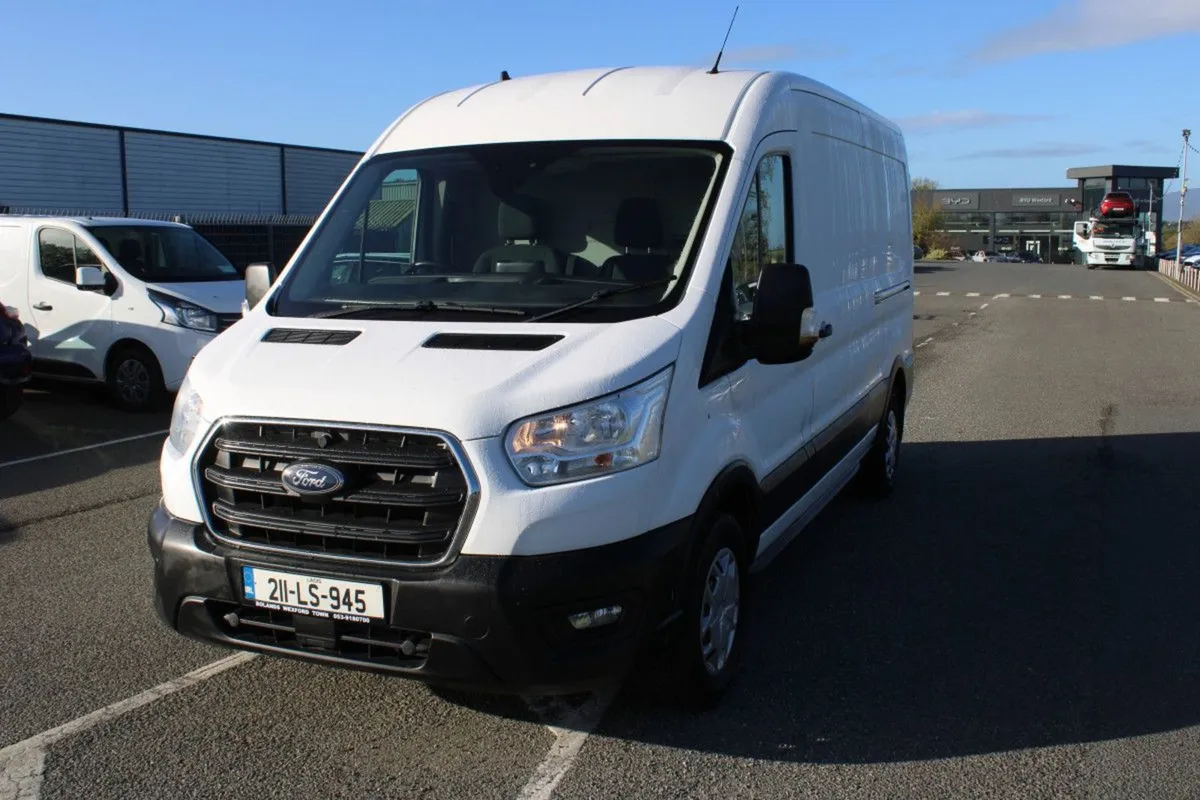 Ford Transit 350L Trend 2.0td M6 - Image 4