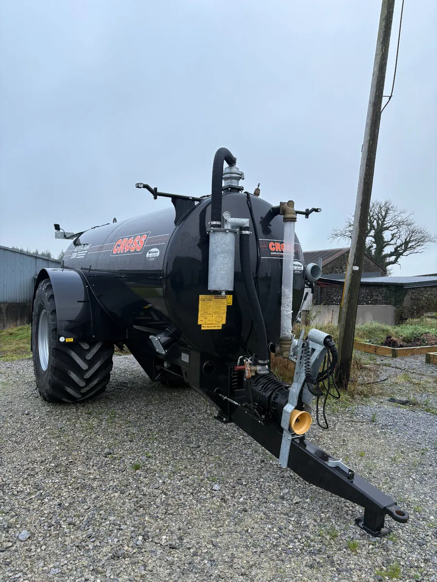 Cross 2000 Gallon Slurry Tanker - Image 2