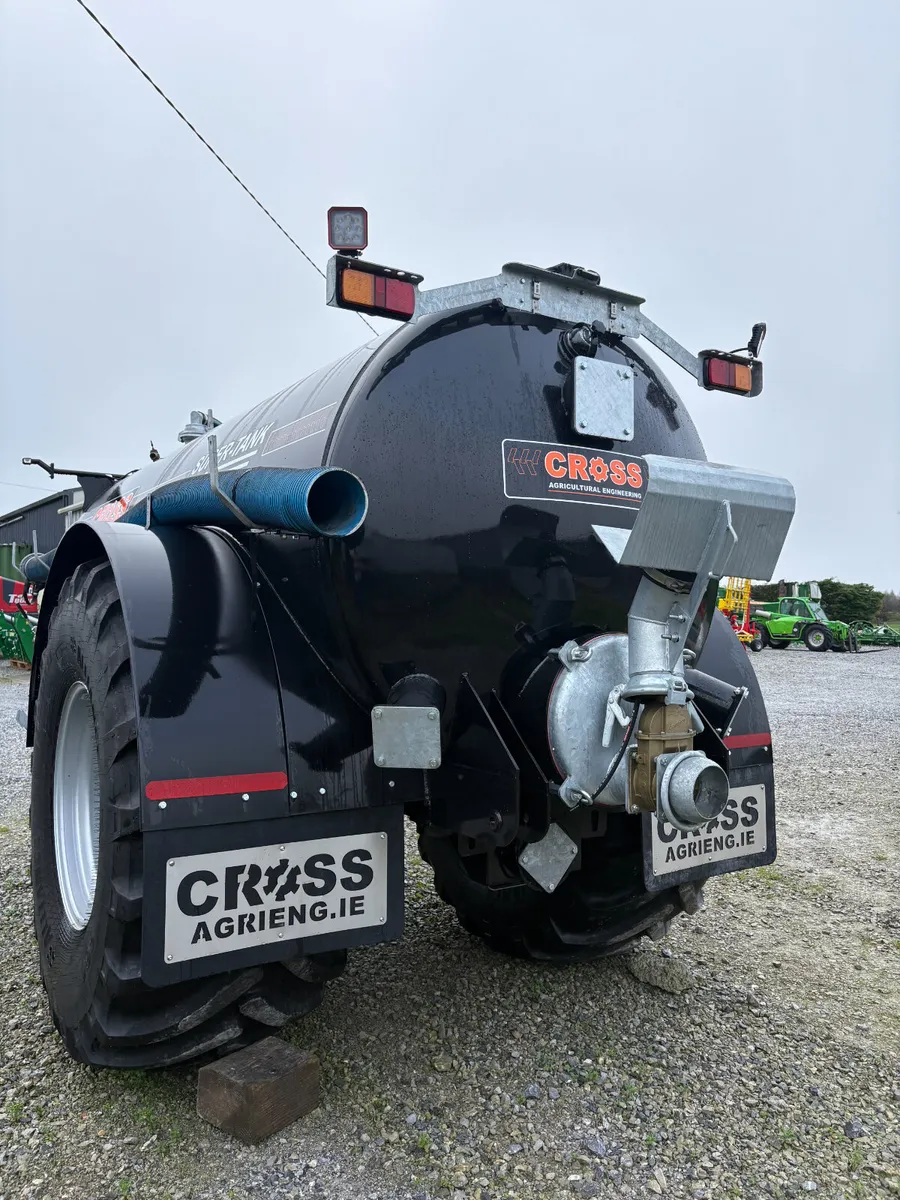 Cross 2000 Gallon Slurry Tanker - Image 4