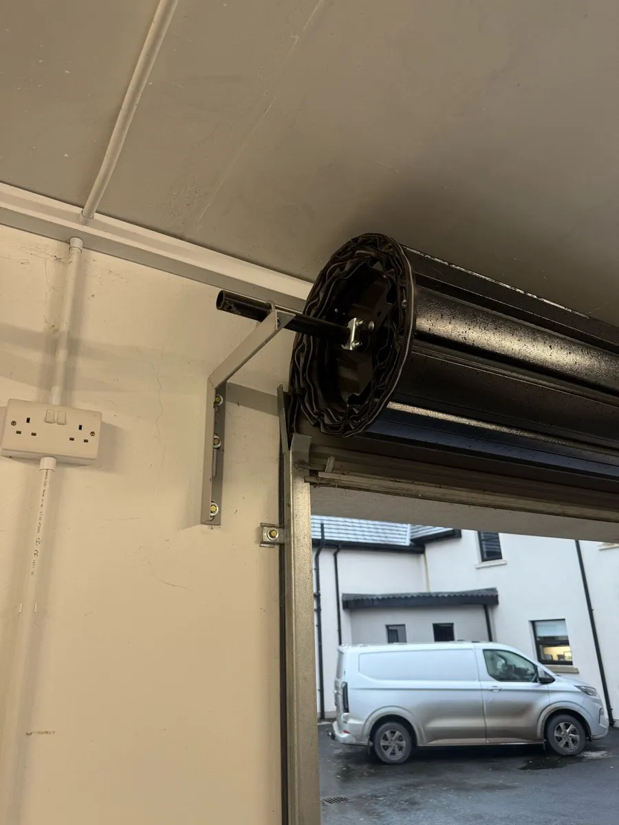 Roller doors - Image 3