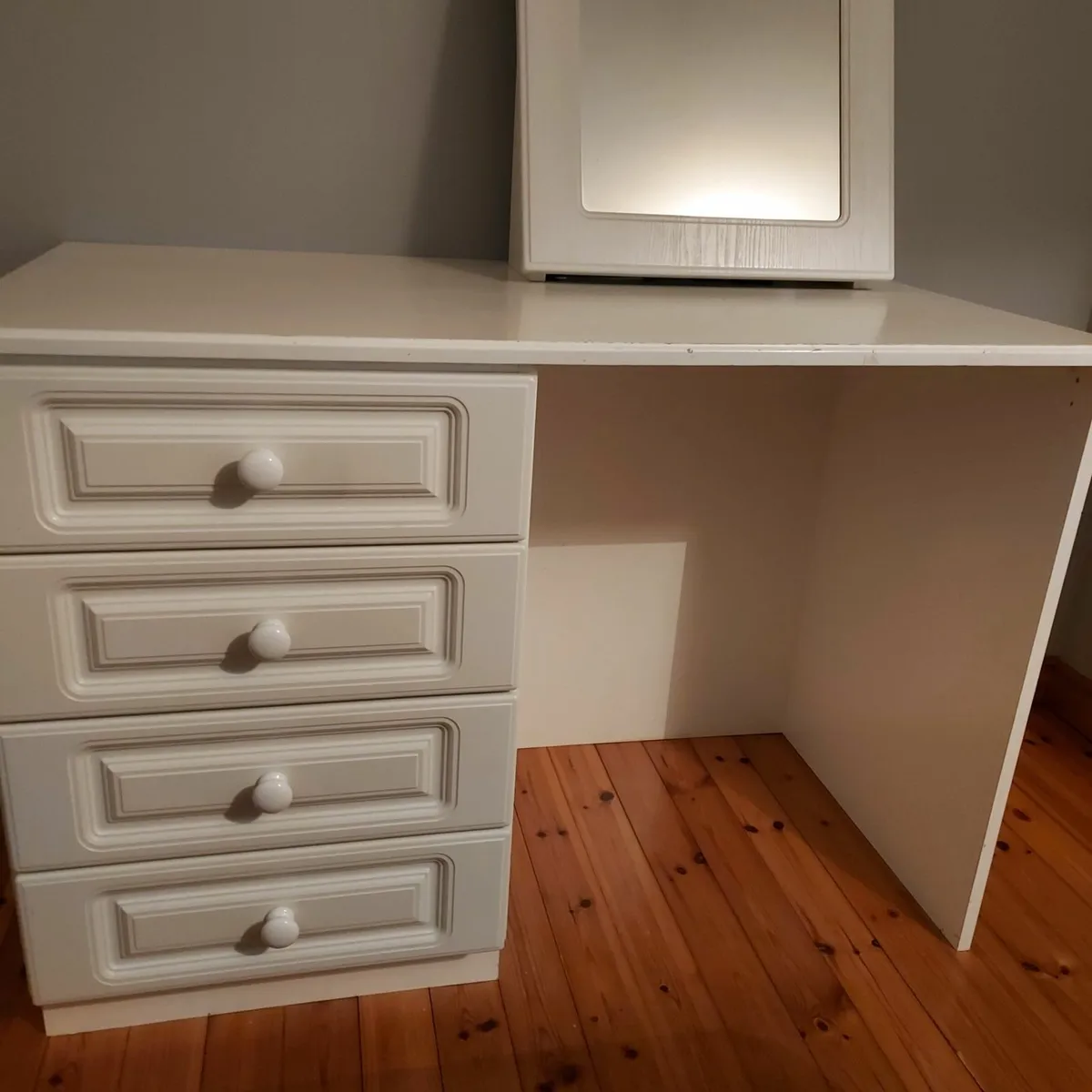 White Dressing Table - Image 1