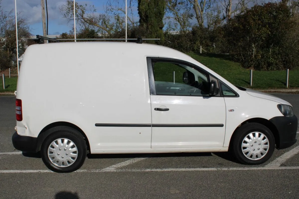 Volkswagen Caddy 1.6 TDI 102BHP 5SP - Image 4