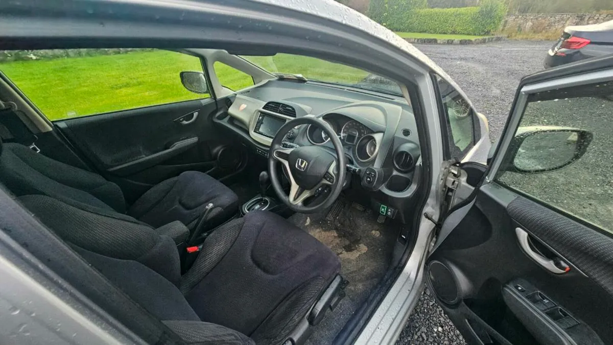 Honda Fit 2012 - Image 4