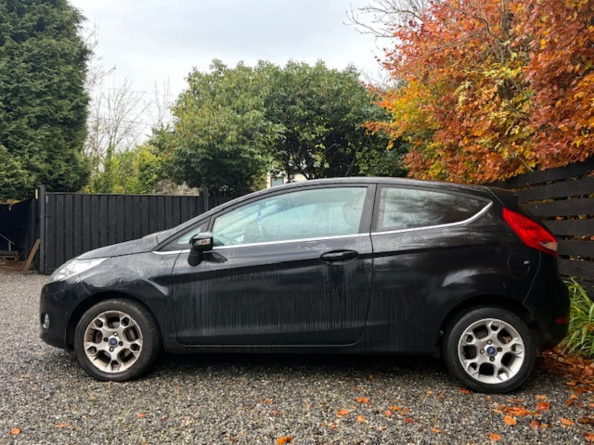 Ford Fiesta 2012 ZETEC 1.25 - Image 4