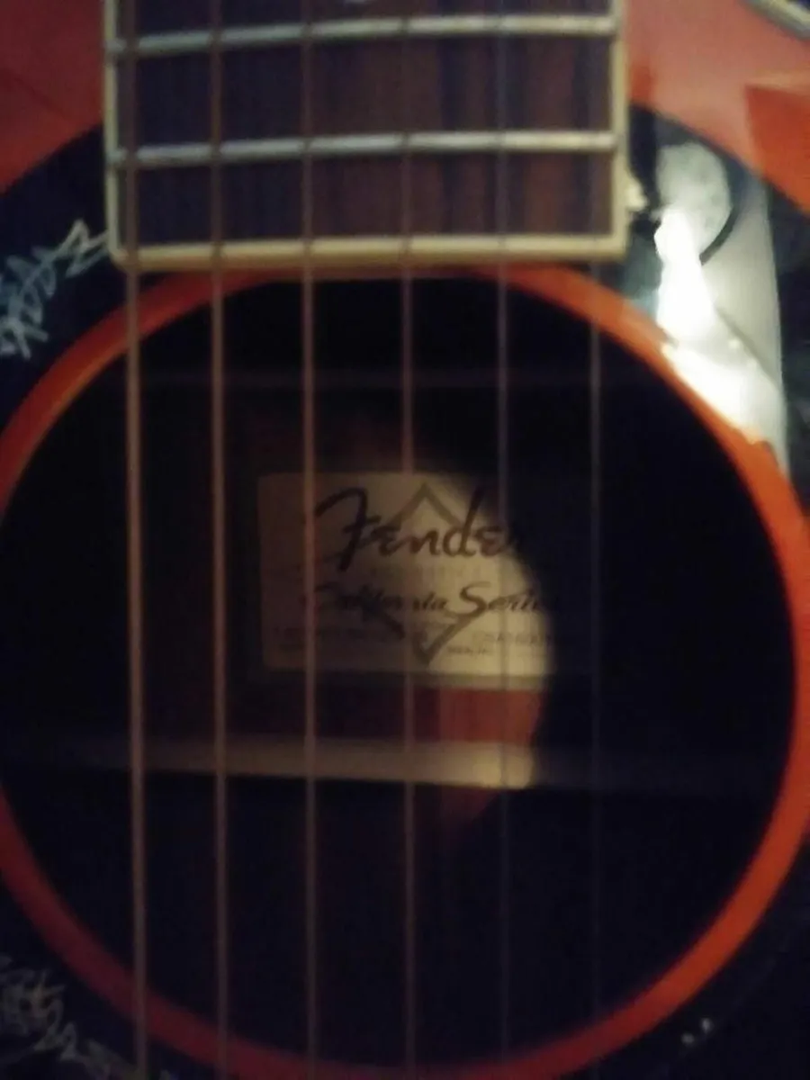 Acoustic electric fender - Image 4