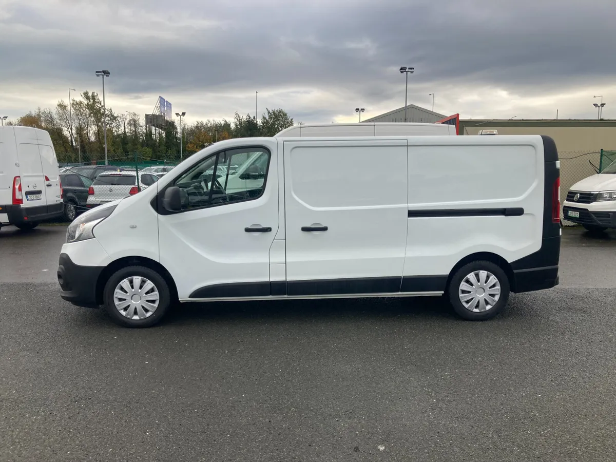 Renault Trafic 2021 - Image 4