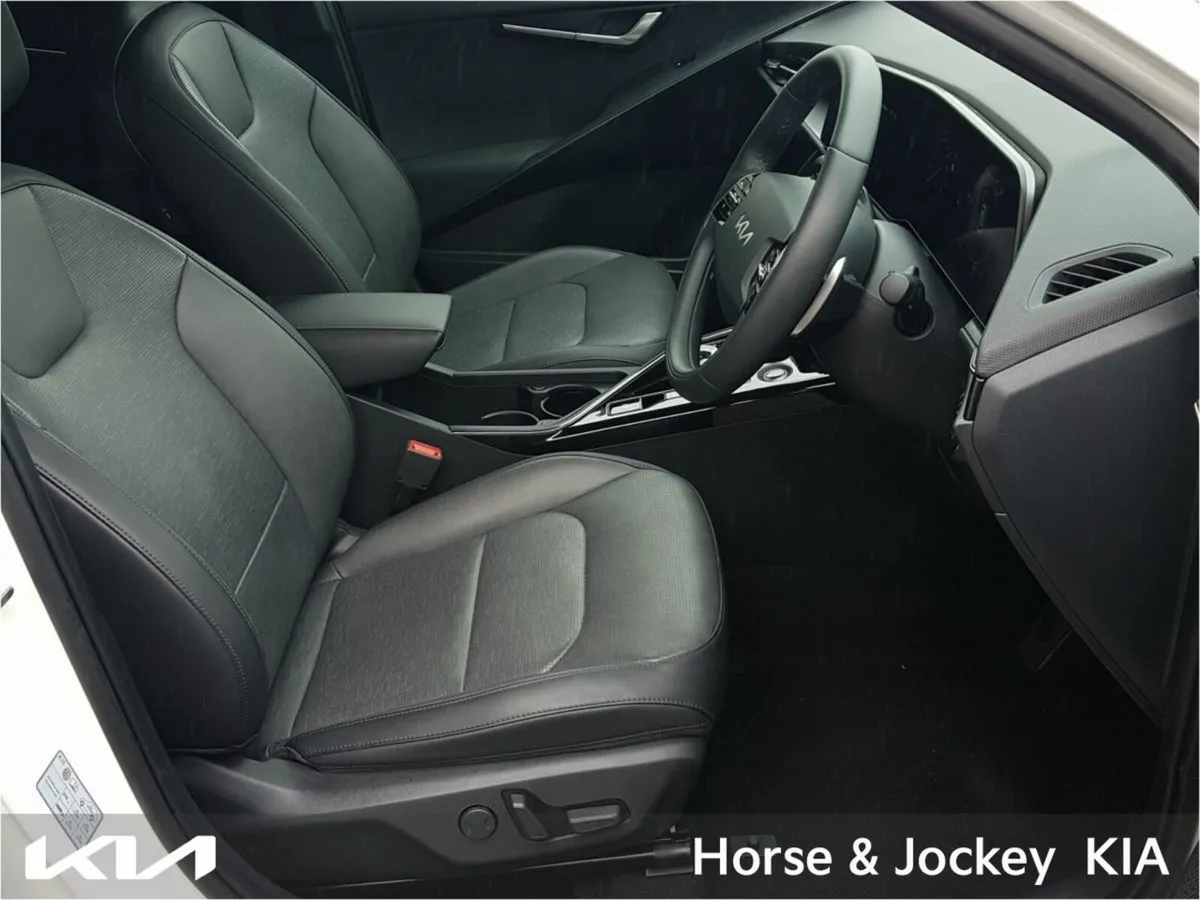 Kia Niro Niro PHEV K4 Black Cladding - Image 3
