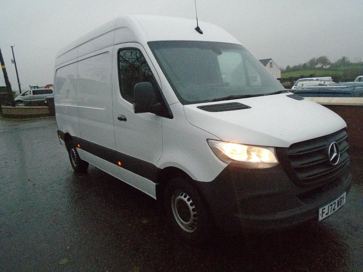2022 Mercedes-Benz Sprinter 317 CDI MWB HR 170HP - Image 1
