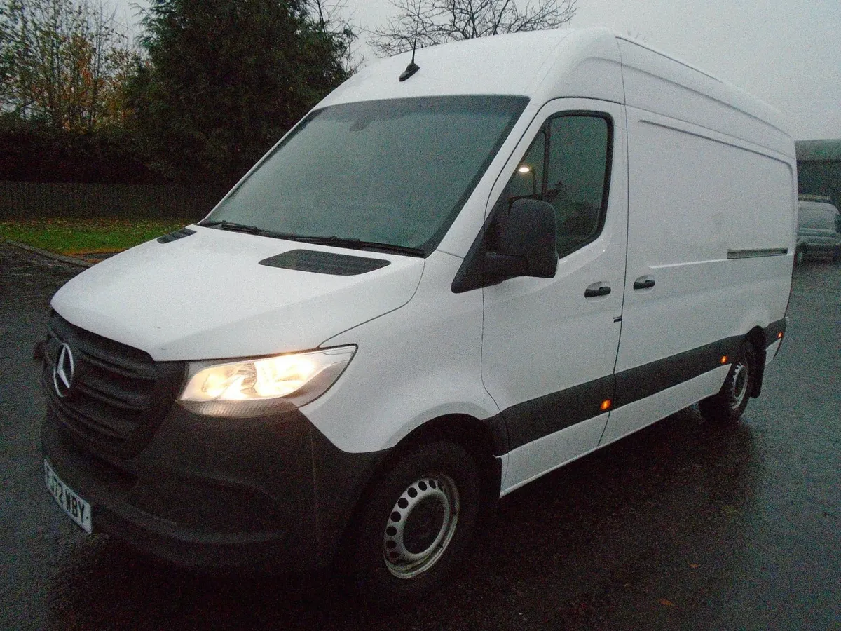 2022 Mercedes-Benz Sprinter 317 CDI MWB HR 170HP - Image 3