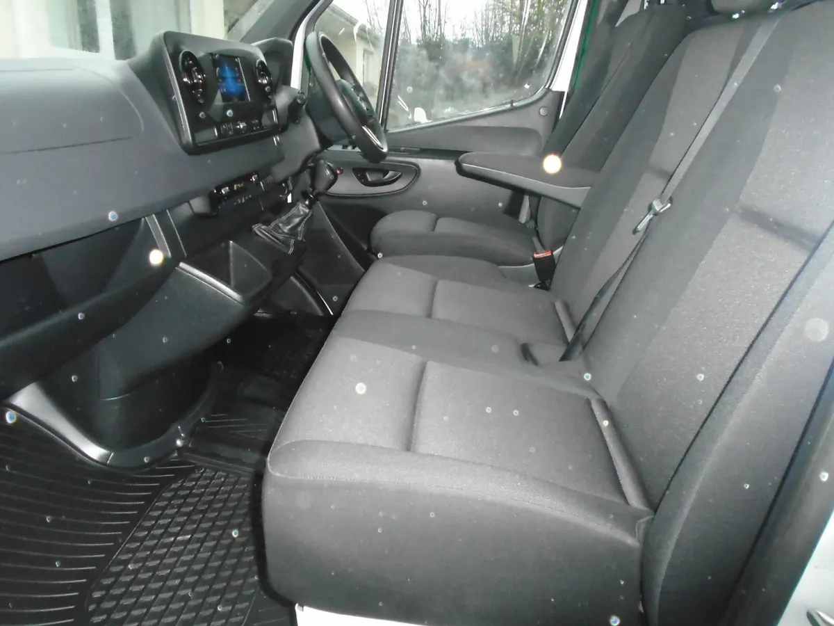 2022 Mercedes-Benz Sprinter 317 CDI MWB HR 170HP - Image 4