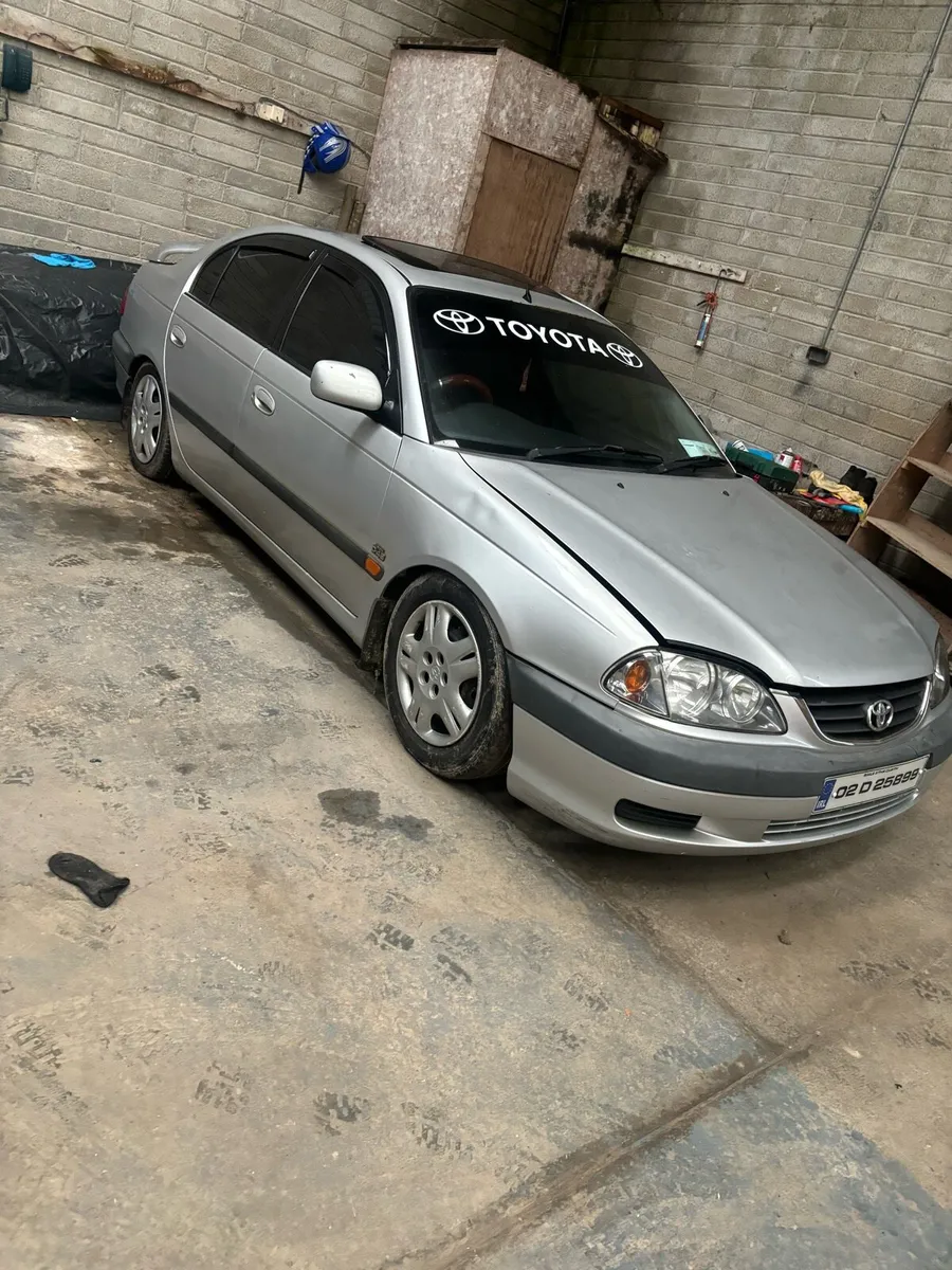 TOYOTA AVENSIS - Image 1