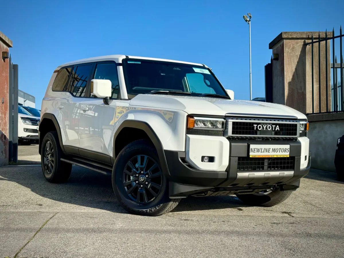 2025 Toyota Landcruiser LWB - Image 3