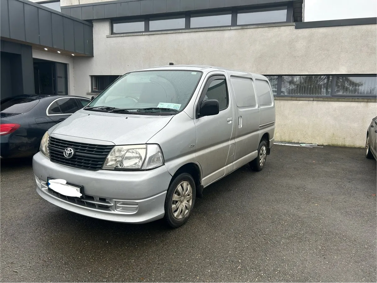 toyota hiace - Image 1