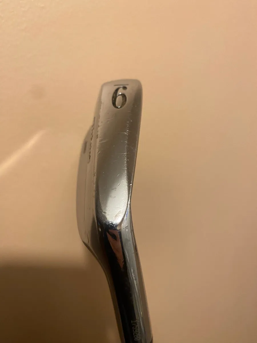 Titleist 680 mb irons - Image 2