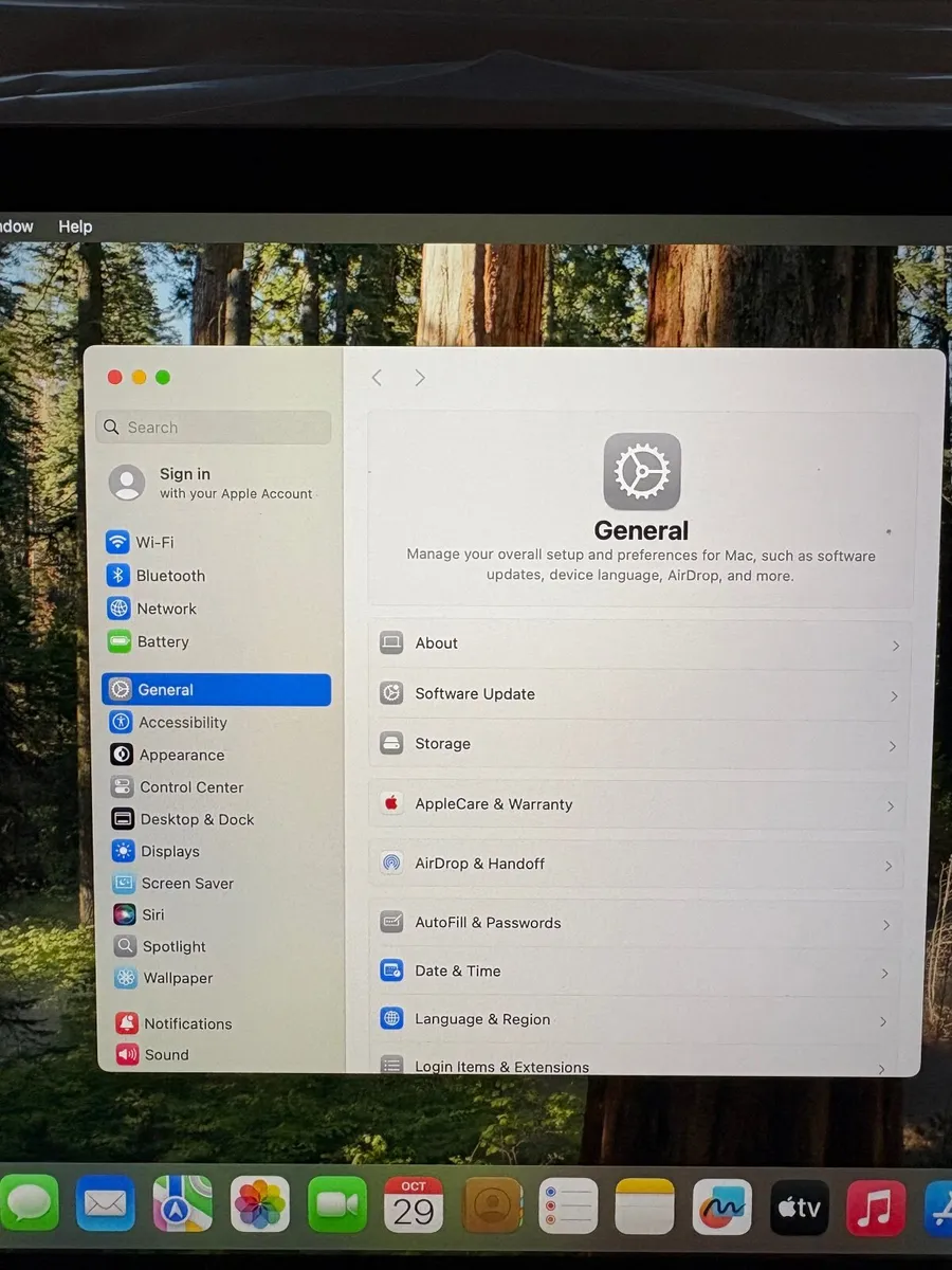 13" Apple MacBook Pro Sequoia Touch Bar (8gb/256g) - Image 3