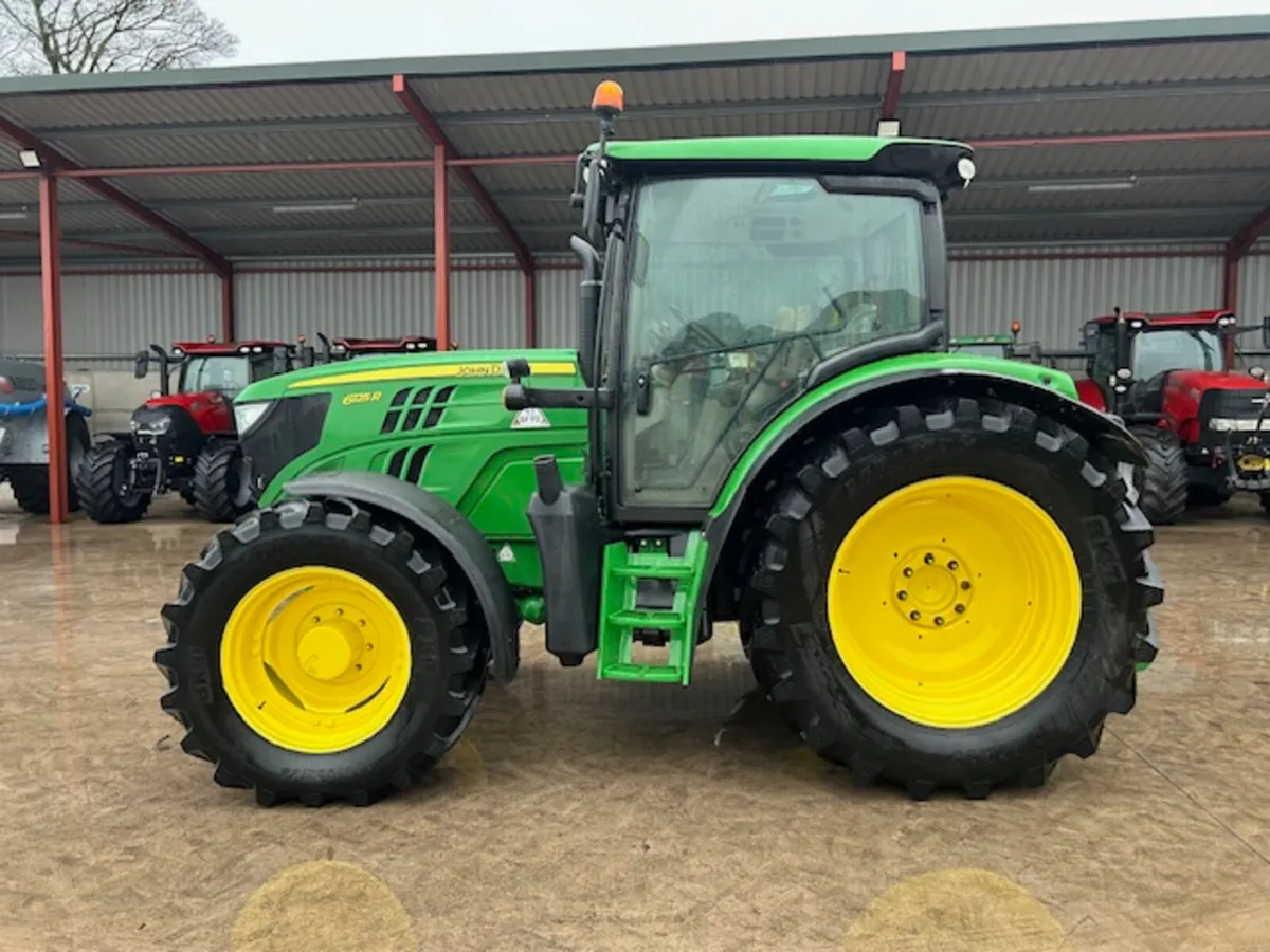 John Deere 6125R - Image 2