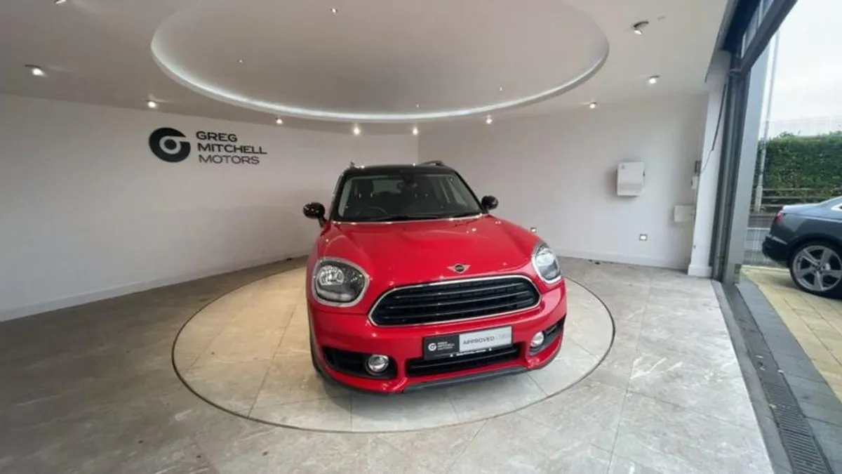 MINI COUNTRYMAN 1.5 Cooper Classic 5dr Auto - Image 2