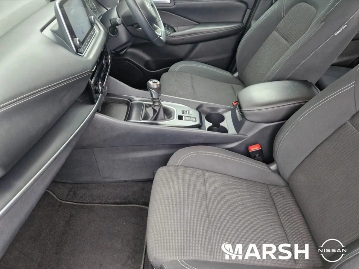 Nissan Qashqai 1.3 HYB SV MY21 4DR - Image 4
