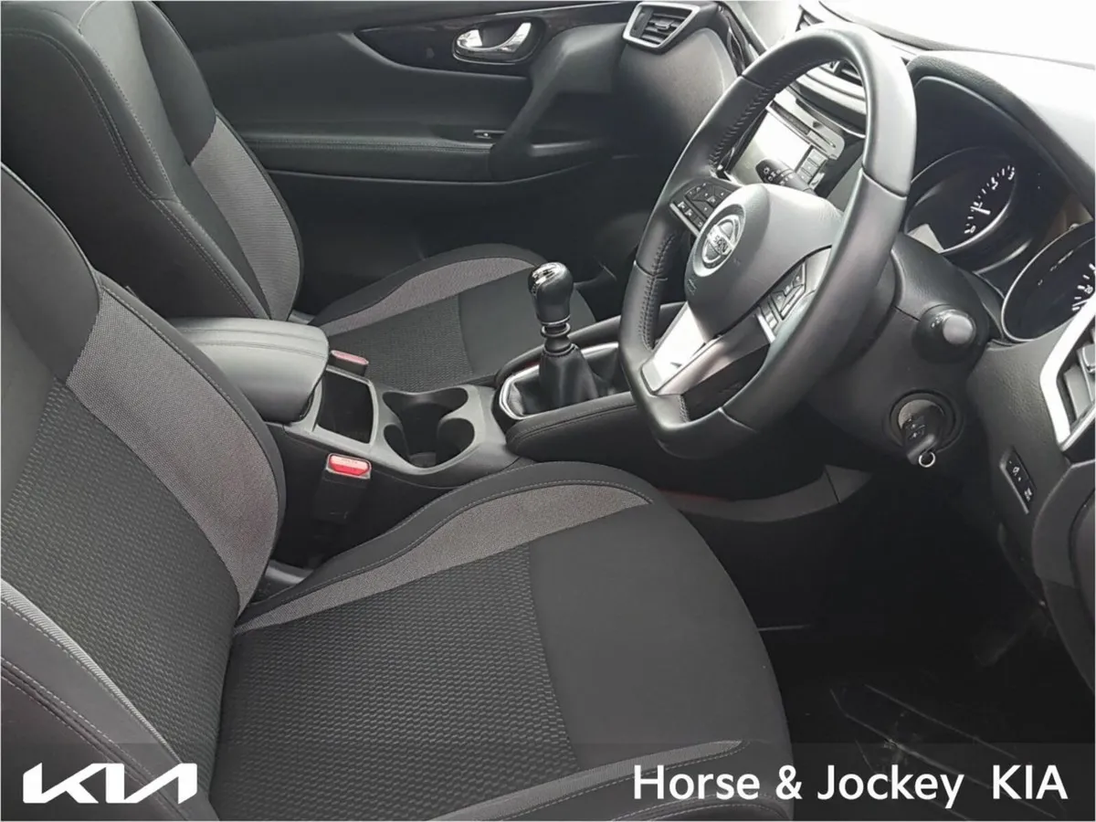 Nissan Qashqai 1.3 PET SV - Image 3