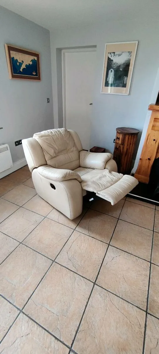 Leather recliner armchair x2 and double x1 - Image 2