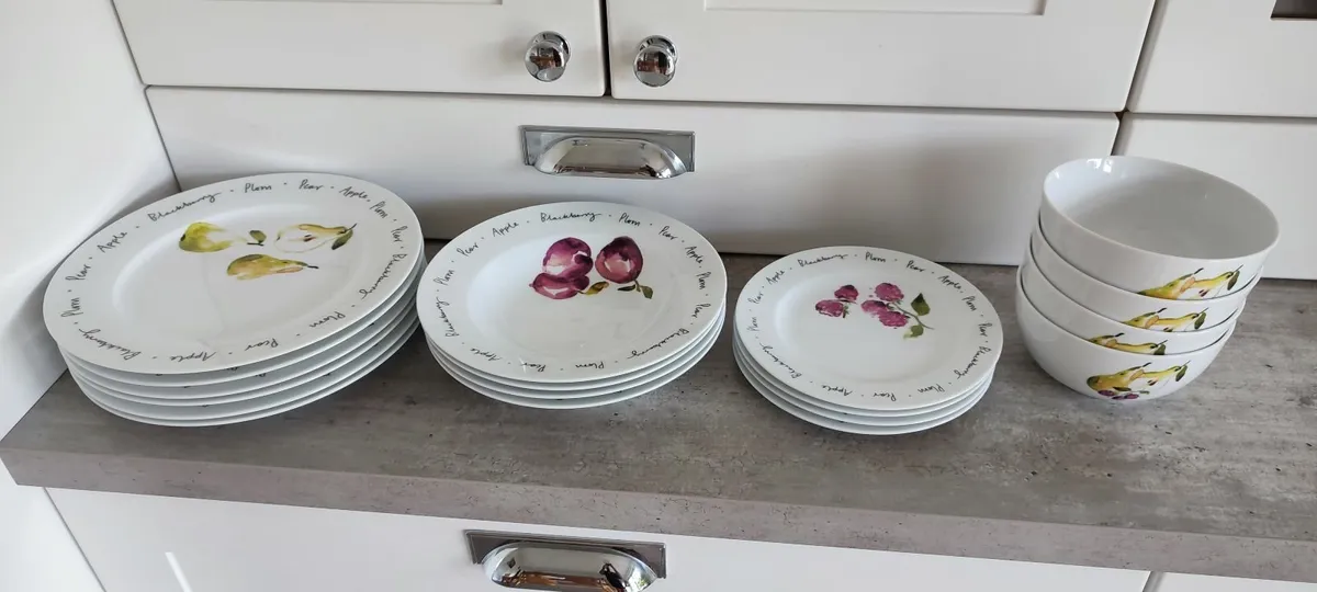 Dinner Set - Image 3