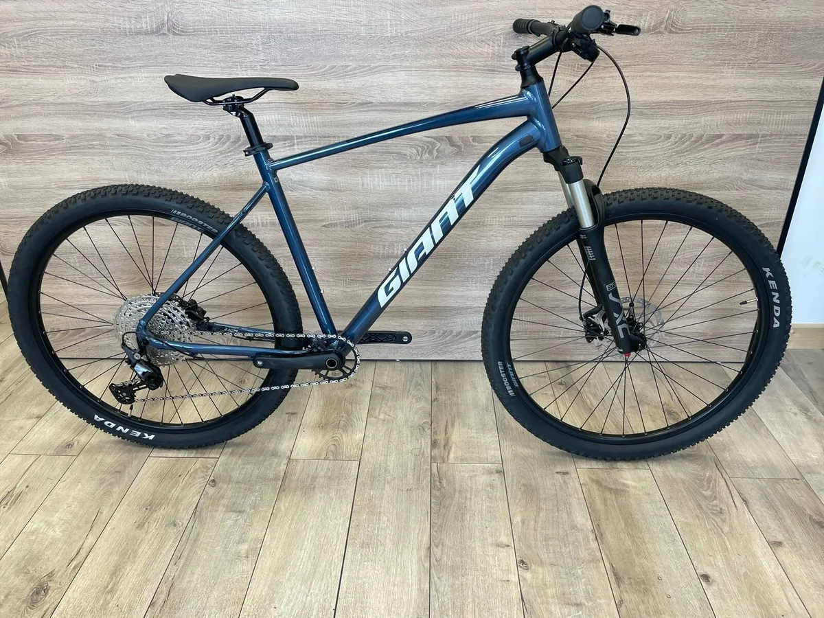 Giant talon 0 (Brand new) - Image 1