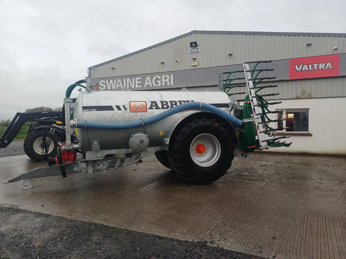 Abbey 2050 Tanker - Image 1