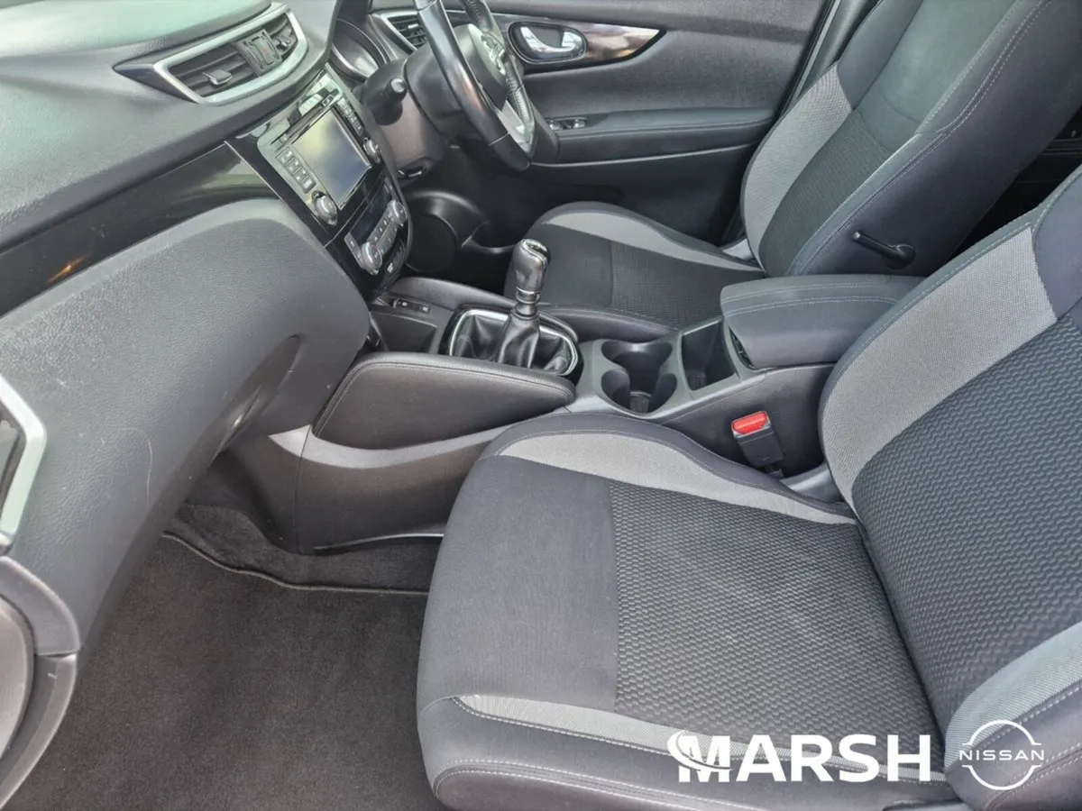 Nissan Qashqai 1.5 SV SP 18 4DR - Image 4