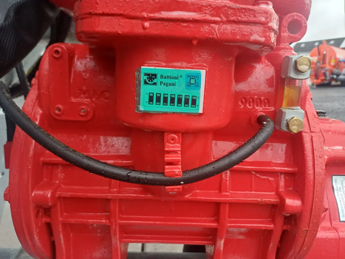 Abbey 2050 Tanker - Image 4