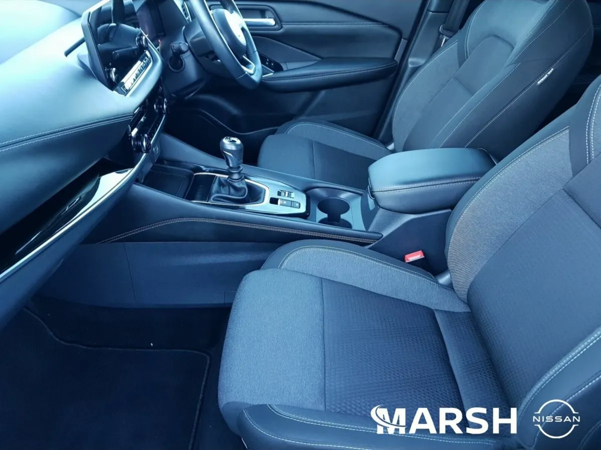 Nissan Qashqai 1.3 HYB SV PREMIUM MY21 4DR - Image 4