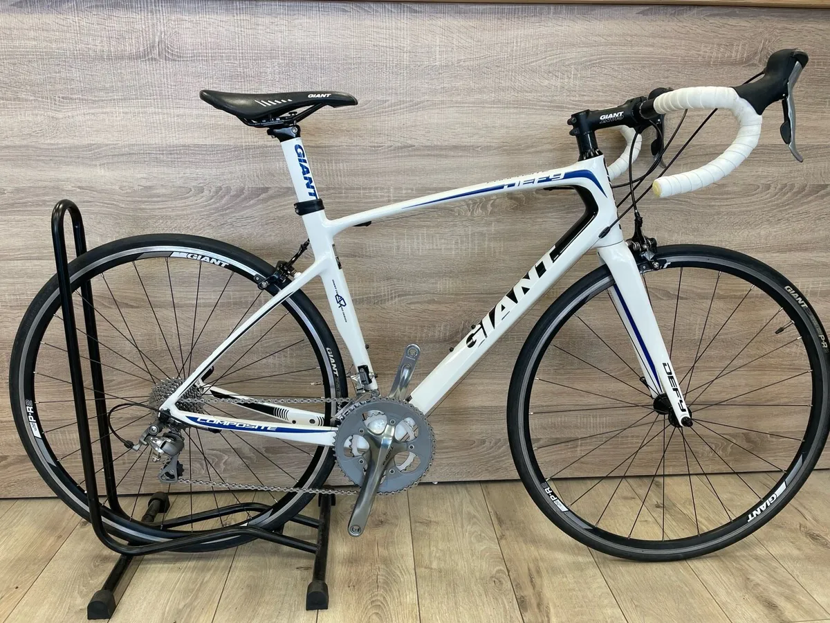 Giant composite 3 (like new) - Image 1