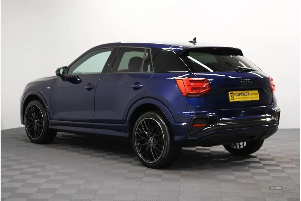 Audi Q2 Tfsi CoD Black Edition - Image 4