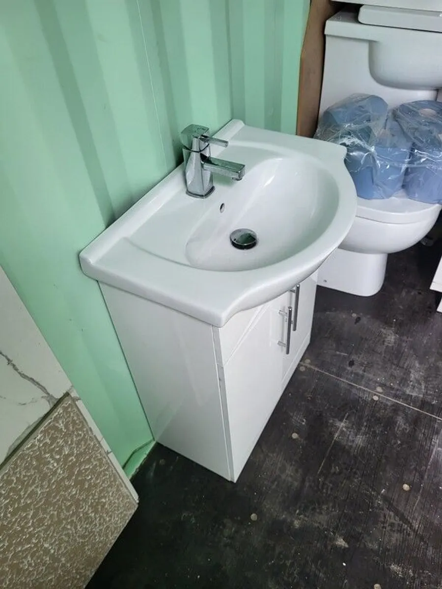 sink 650x800  free install - Image 1