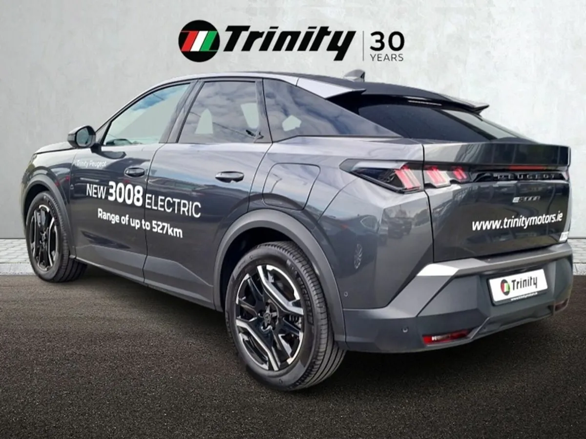 Peugeot 3008 ** BEV 73KWH ** 210BHP ALLURE ** TRIN - Image 3