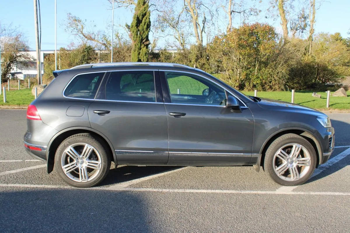 Volkswagen Touareg CV 3.0 TDI 262BHP V6 5D - Image 4