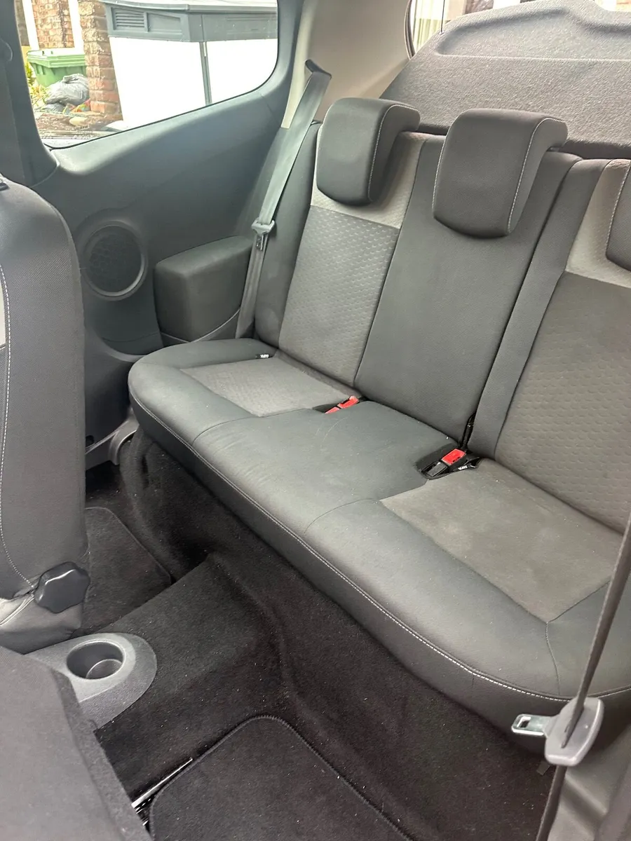 Renault Clio 2011 - Image 4