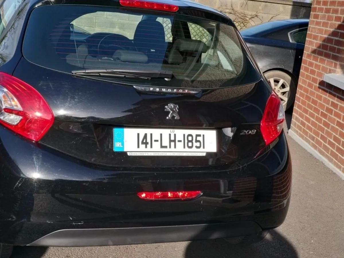Peugeot 208 2014 - Image 1