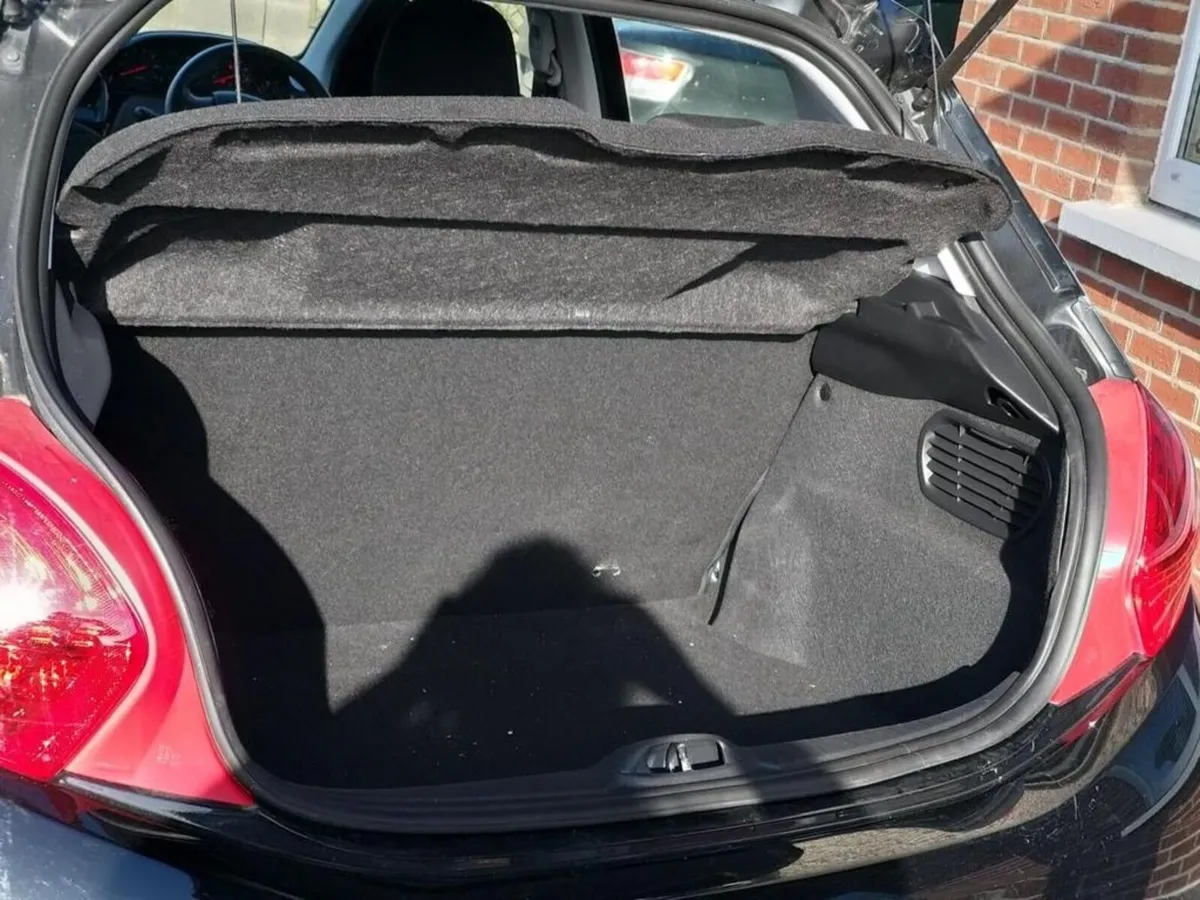 Peugeot 208 2014 - Image 3