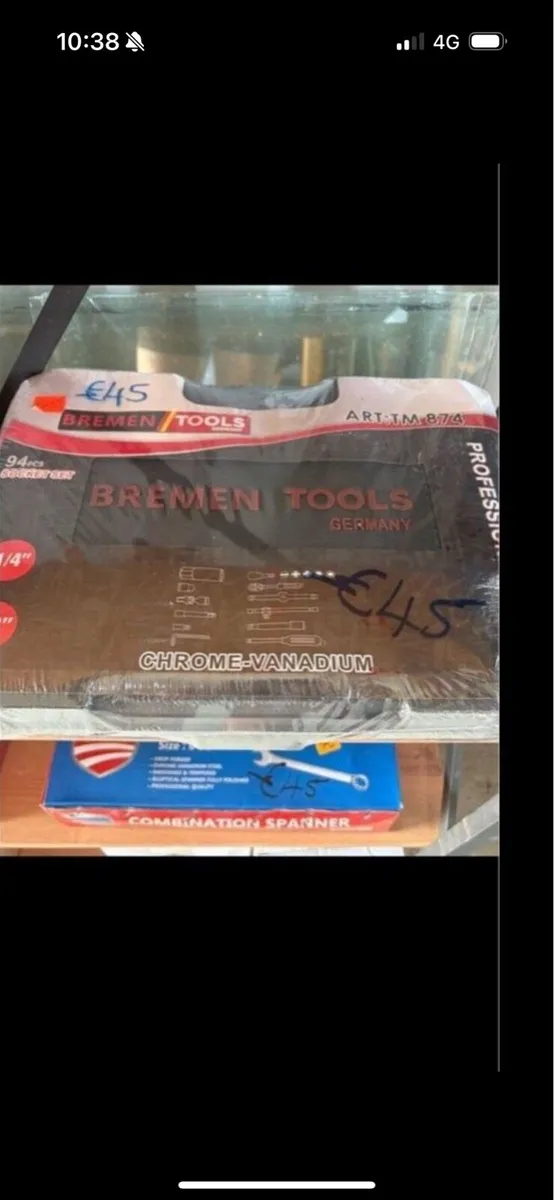 Selection of tools - Image 3