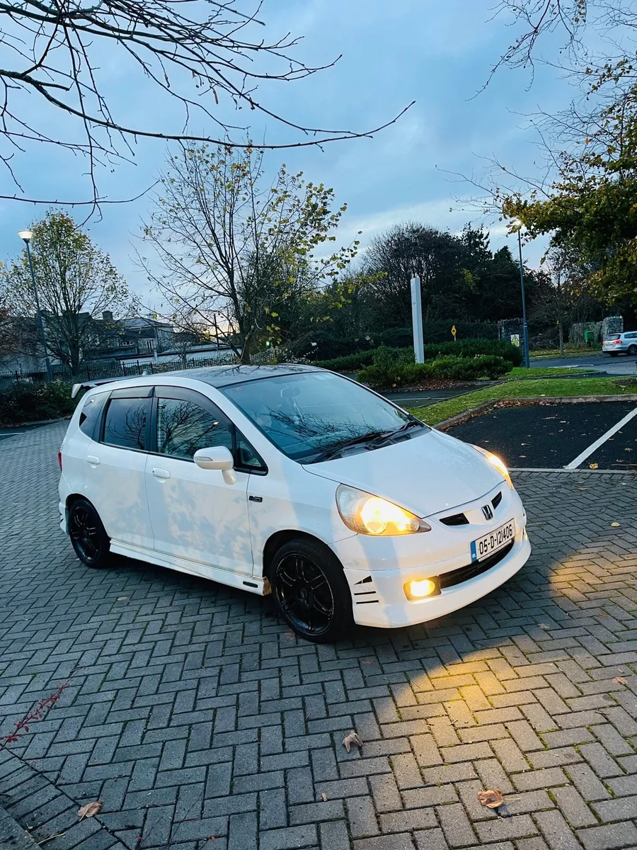 HONDA FIT 2005  PETROL 1.3  AUTOMATIC  NCT 08/2026 - Image 1
