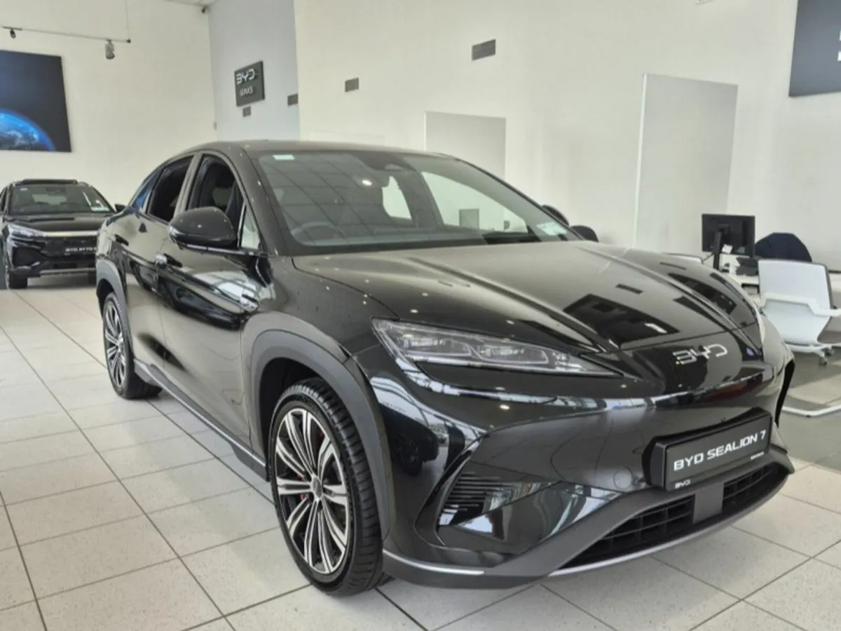 BYD SEALION 7 DESIGN AWD 530BHP HEAT PUMP 456KM RA - Image 1