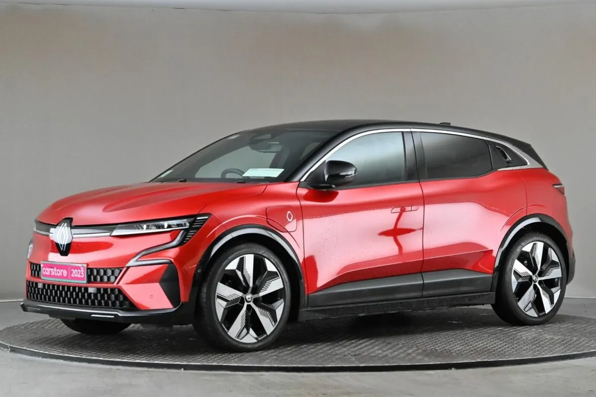 Renault Megane E-Tech EV60 TECHNO **BITONE ROOF**2 - Image 4