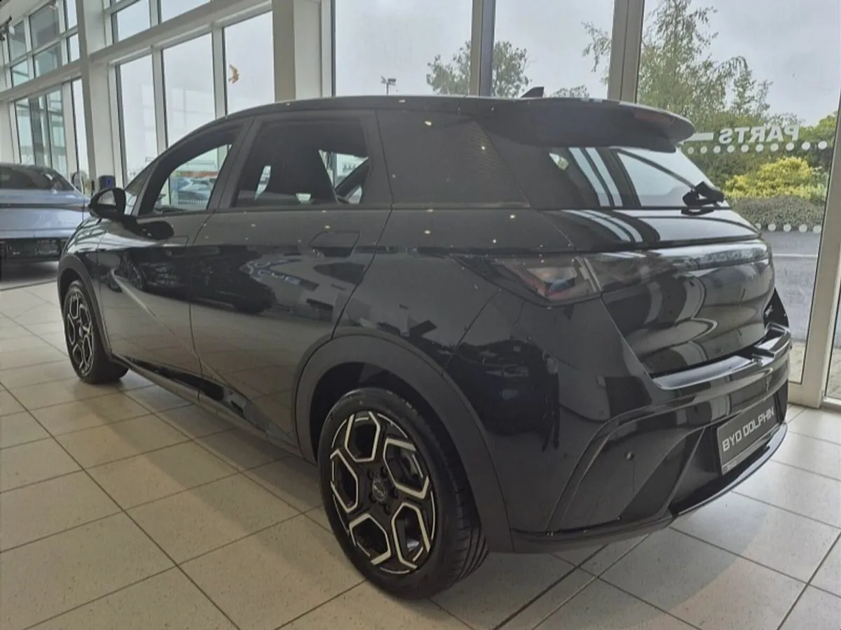 BYD DOLPHIN Comfort 60.4kWh 427km HEAT PUMP INCLUD - Image 3