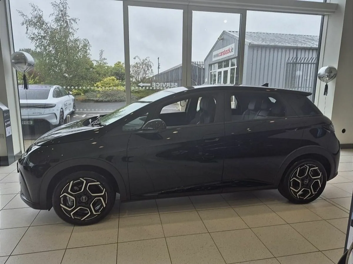 BYD DOLPHIN Comfort 60.4kWh 427km HEAT PUMP INCLUD - Image 4