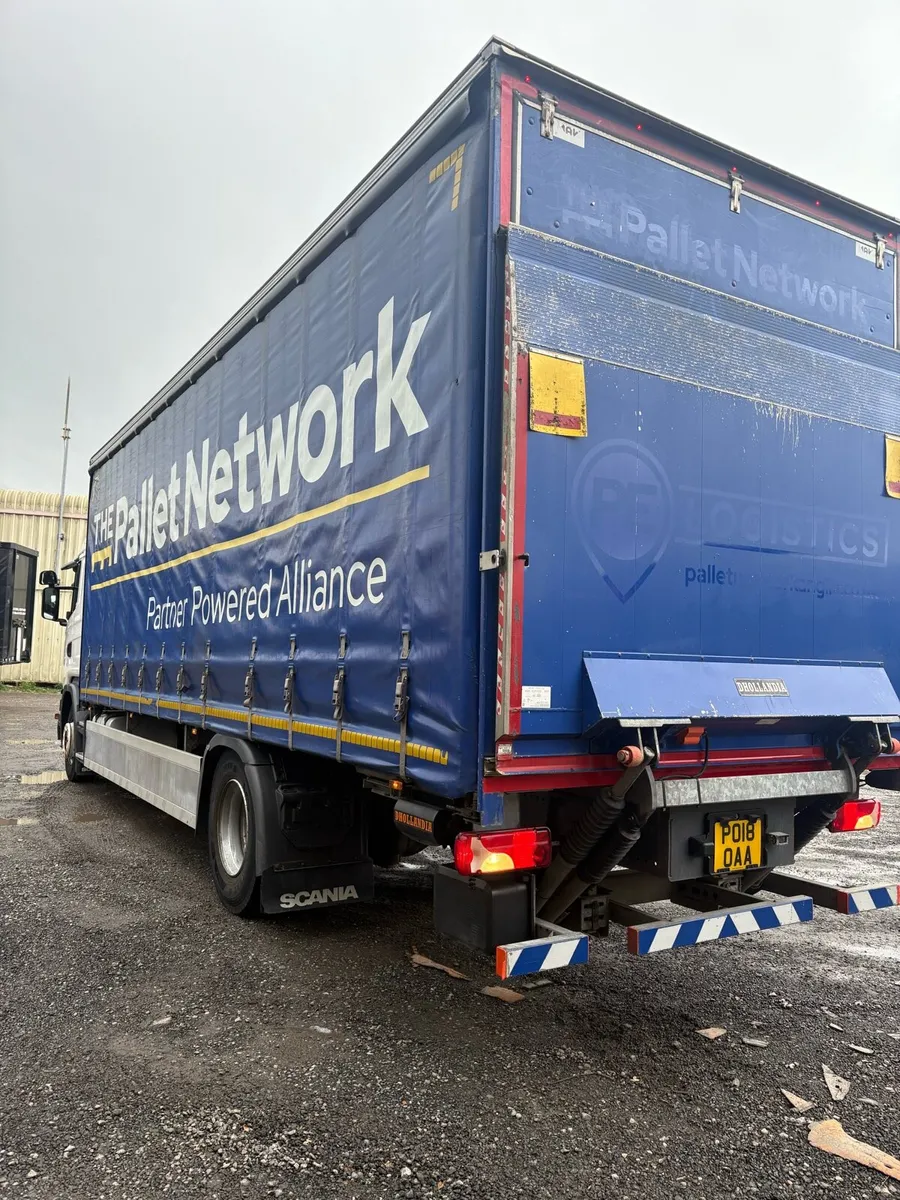 Scania G410 Curtainsider 2018 cantilever taillift - Image 4