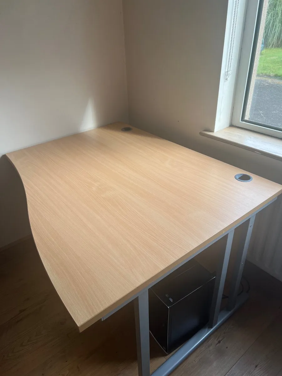 High quality computer desk - Image 4