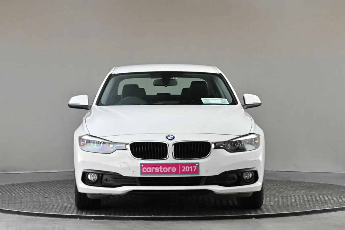 BMW 3-Series 318D SE **FULL LEATHER**SAT NAV**PARK - Image 2